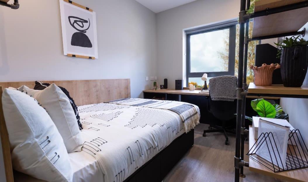 Cosy Ensuite Bedrooms At Electric Press Near Sheffield City Centre Room photo